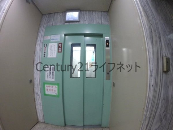 大阪市淀川区東三国６丁目のマンション