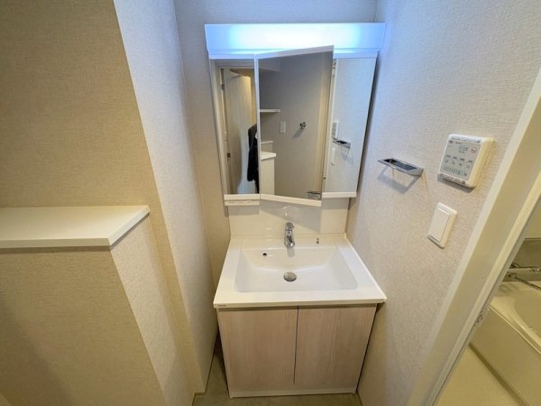 大阪市淀川区木川東４丁目のマンション