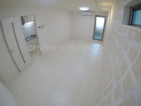 大阪市東淀川区西淡路３丁目のアパート