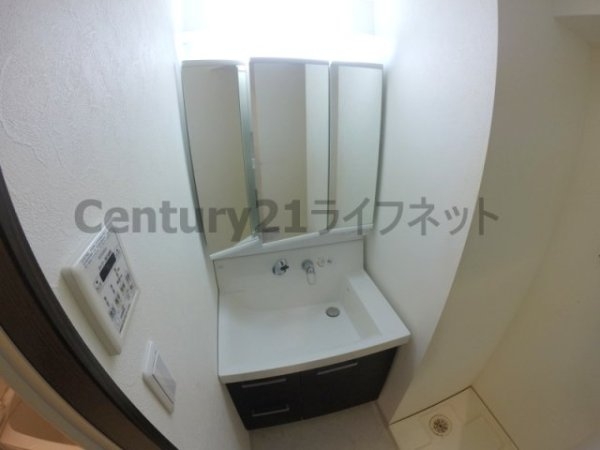 大阪市淀川区東三国２丁目のマンション