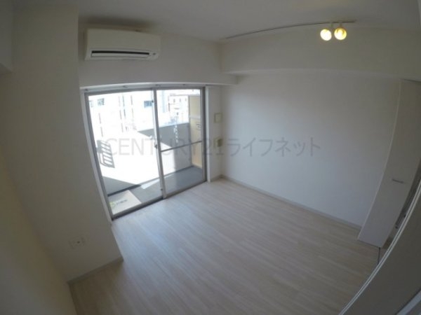 セレニテ江坂四番館