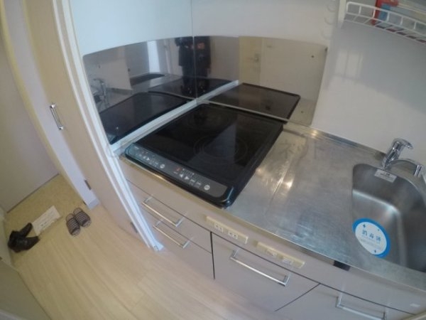 セレニテ江坂四番館