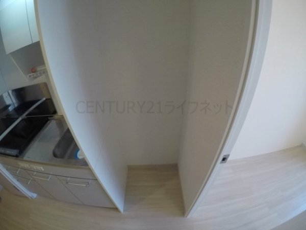 セレニテ江坂四番館