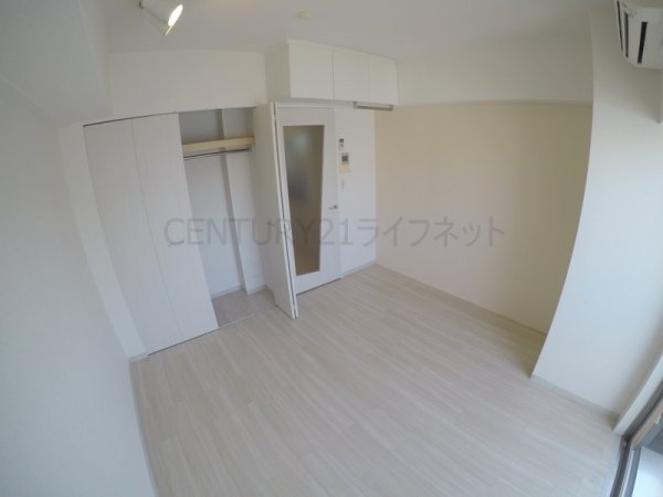 セレニテ江坂四番館