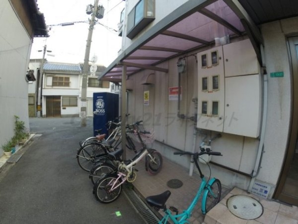 大阪市淀川区十三東３丁目のマンション