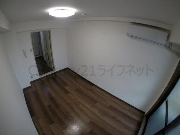 大阪市淀川区十三東３丁目のマンション