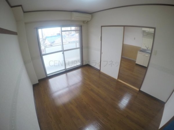 大阪市淀川区十八条３丁目のマンション