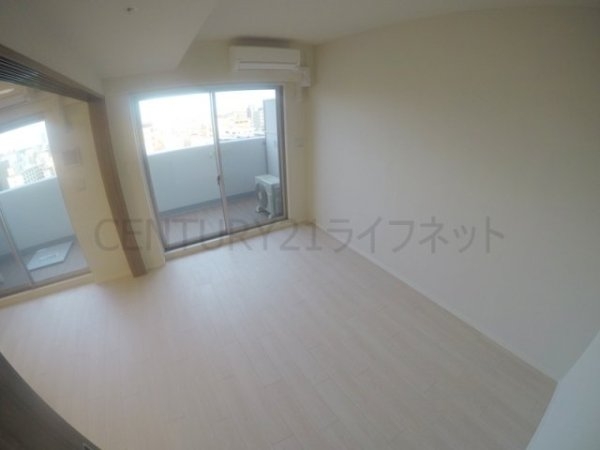 スプランディッド江坂駅前