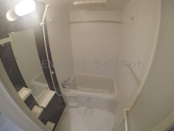セレニテ江坂ミラク