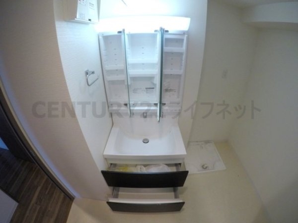 フレール江坂レジデンシャル