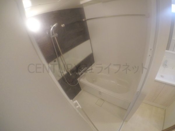 スプランディッド江坂駅前