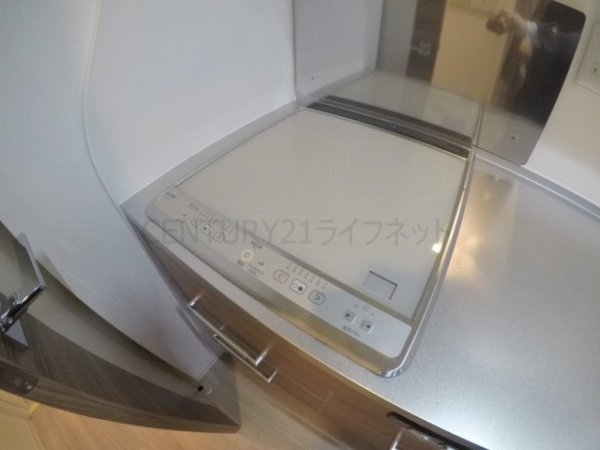 プレサンス江坂ベルフィーヌ