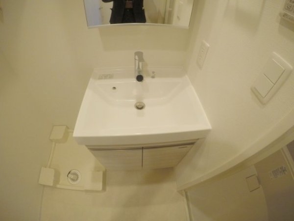 コンフォリアリヴ南森町2