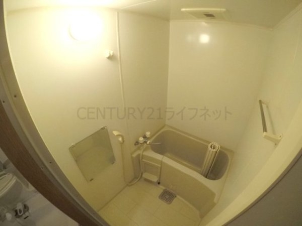 アジュール江坂