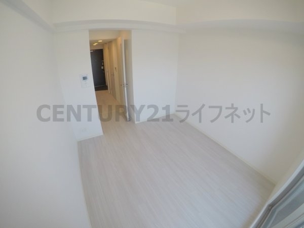 プレサンス大阪三国ネオス