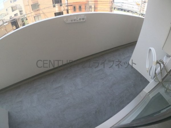 大阪市淀川区十三本町２丁目のマンション