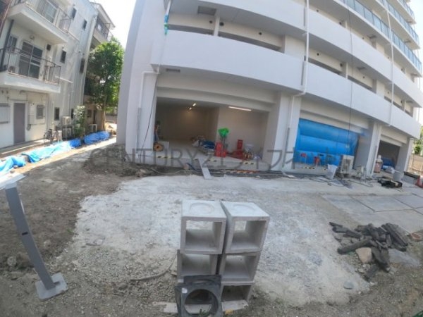 大阪市淀川区十三本町２丁目のマンション