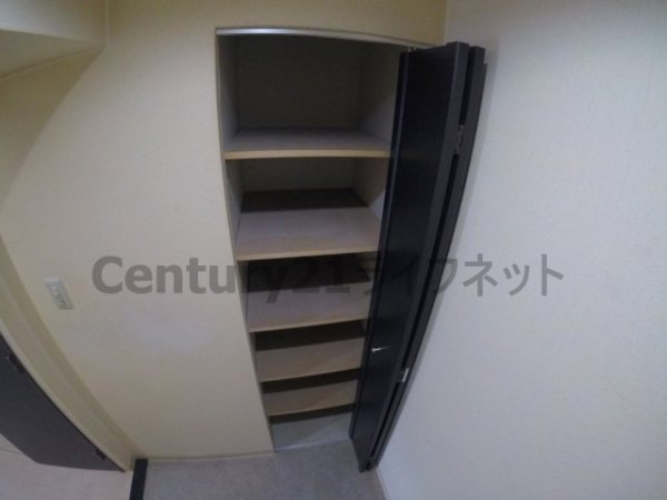 ウィスタリア新北野