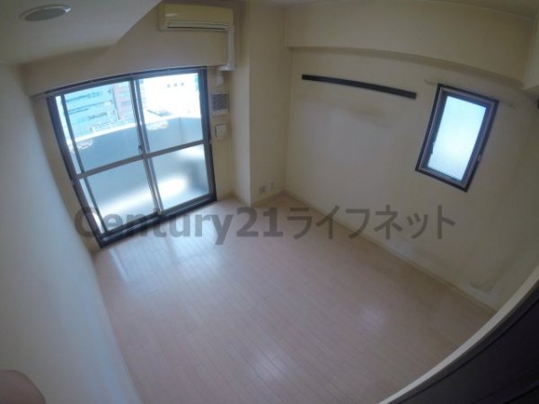 ウィスタリア新北野