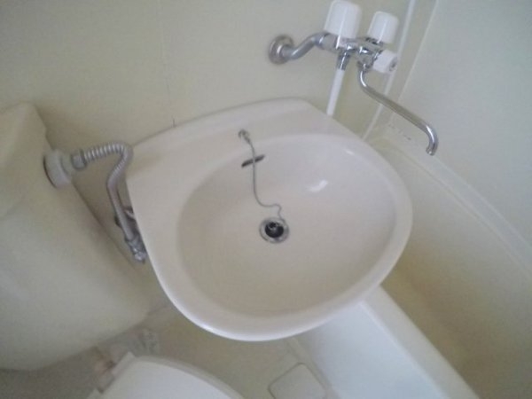 ロイヤル三津屋