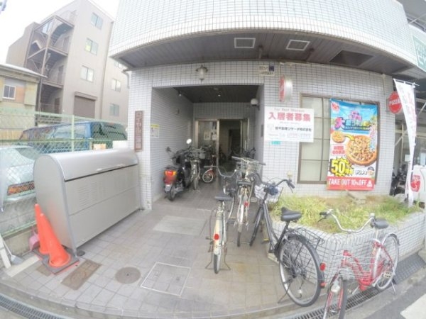 ロイヤル三津屋