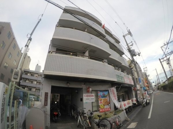 ロイヤル三津屋