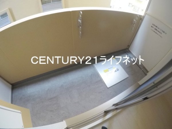 セレニテ江坂グランデ