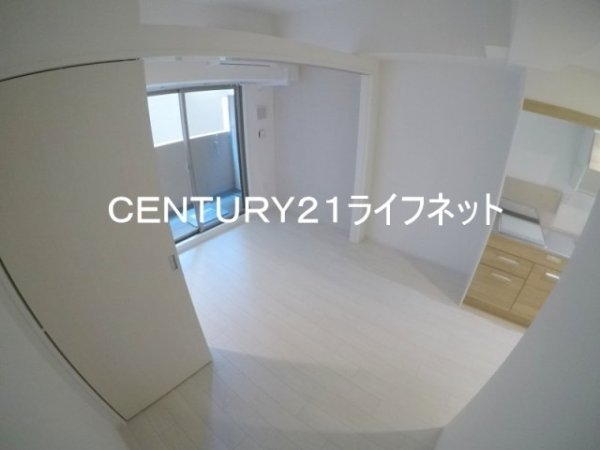 セレニテ江坂グランデ