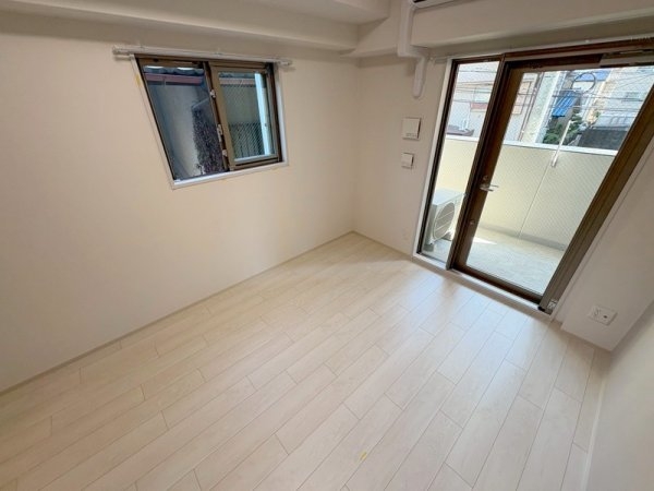 ファーストフィオーレ江坂垂水町2
