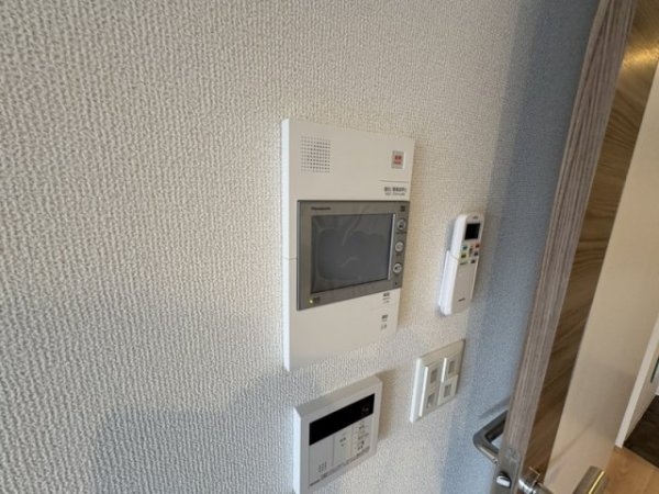 セレニテ江坂エクラ