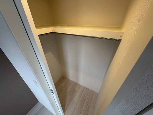 セレニテ江坂エクラ