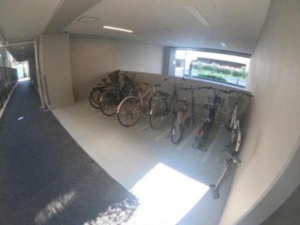 プレサンス塚本ミッドマーク