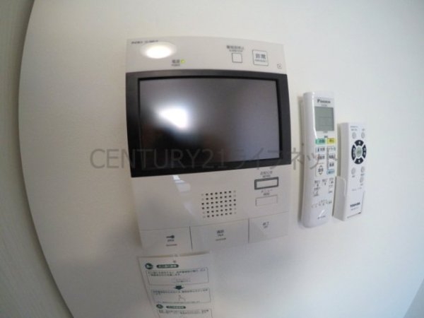 プレサンス江坂クォーレ