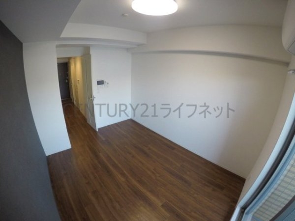 プレサンス江坂クォーレ