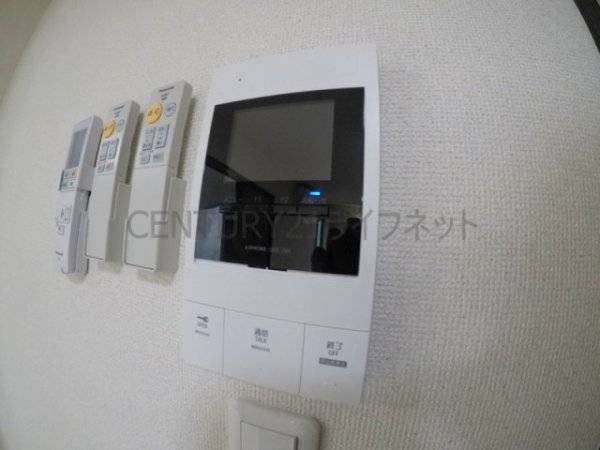 大阪市淀川区十三東１丁目のアパート