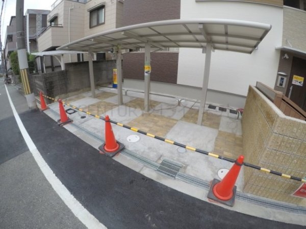 大阪市淀川区十三東１丁目のアパート
