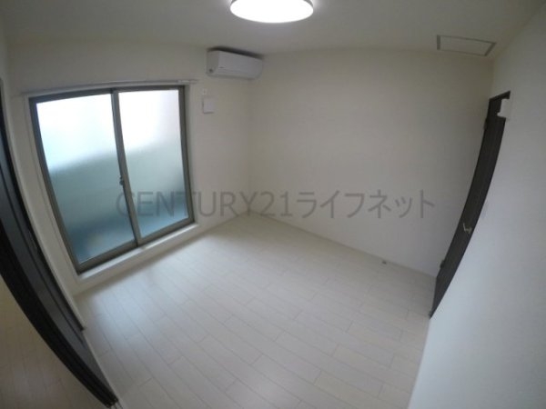 大阪市淀川区十三東１丁目のアパート