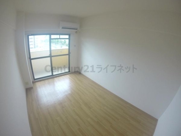 ロイヤルハイツ西淡路Part2