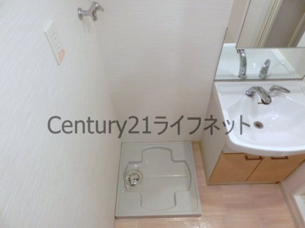 アーバンフラッツ新大阪1