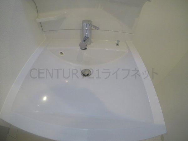 ファーストフィオーレ江坂ネクシス