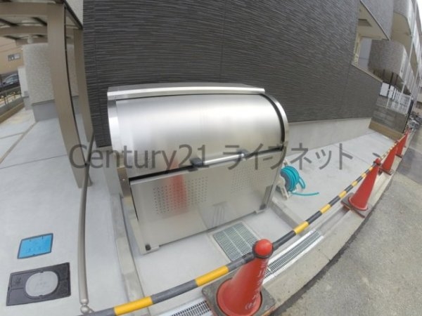 大阪市淀川区東三国１丁目のアパート