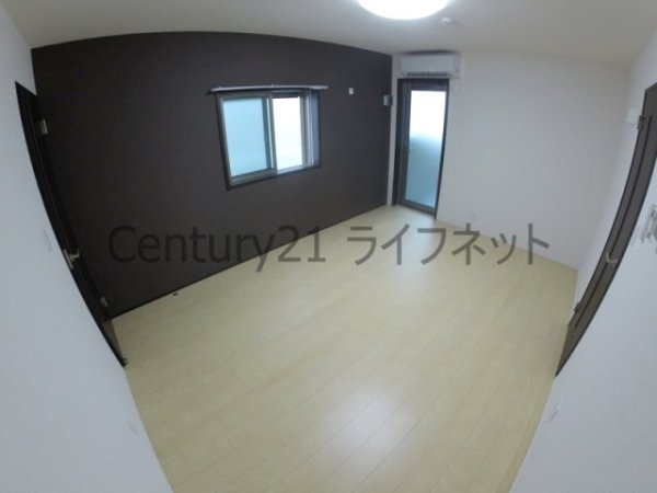 大阪市淀川区東三国１丁目のアパート