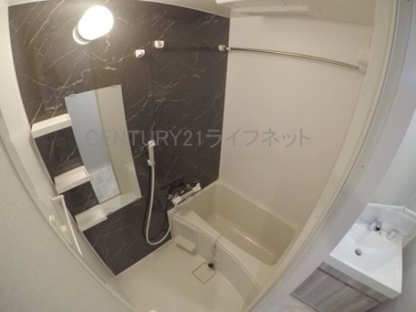 ラドゥセール江坂2