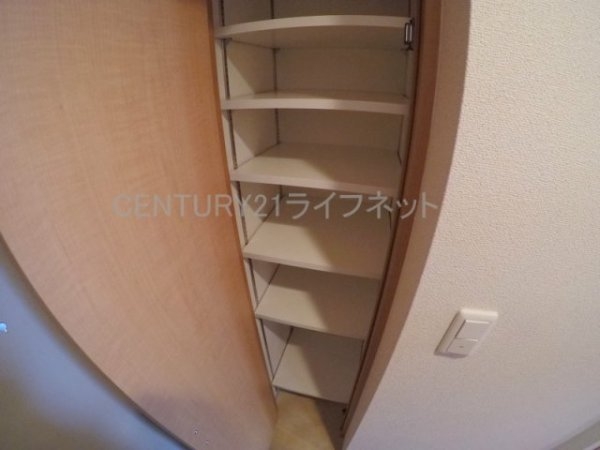 ラドゥセール江坂