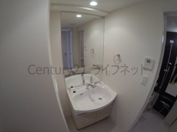 プレサンス新大阪ザシティ