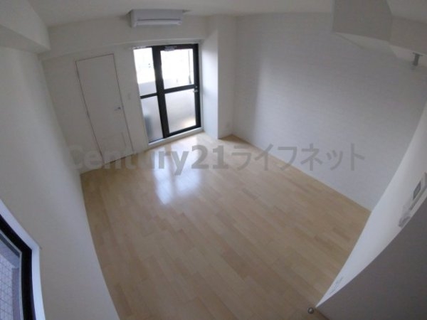 HS梅田イースト