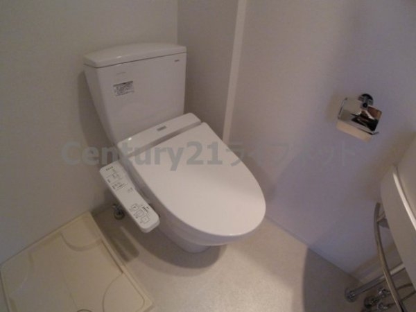 HS梅田イースト