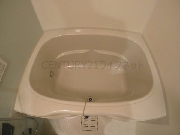 プレサンス塚本アクミリオン