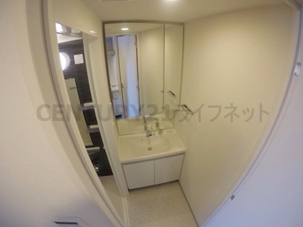 吹田市広芝町のマンション