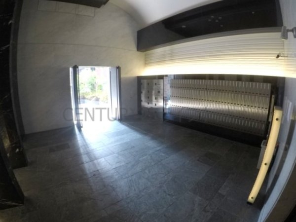 吹田市広芝町のマンション